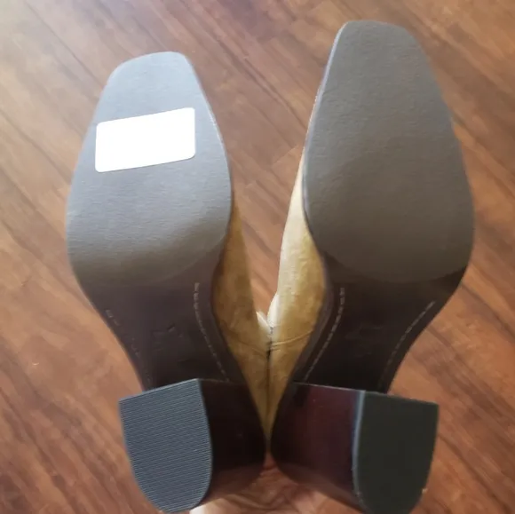 MARC FISHER Kristie Heeled Bootie Pull-On tan Suede NWT 10