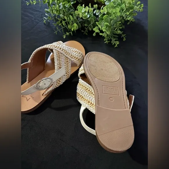 Marc Fisher Lonnie Flat Woven Sandal Ivory NWOB