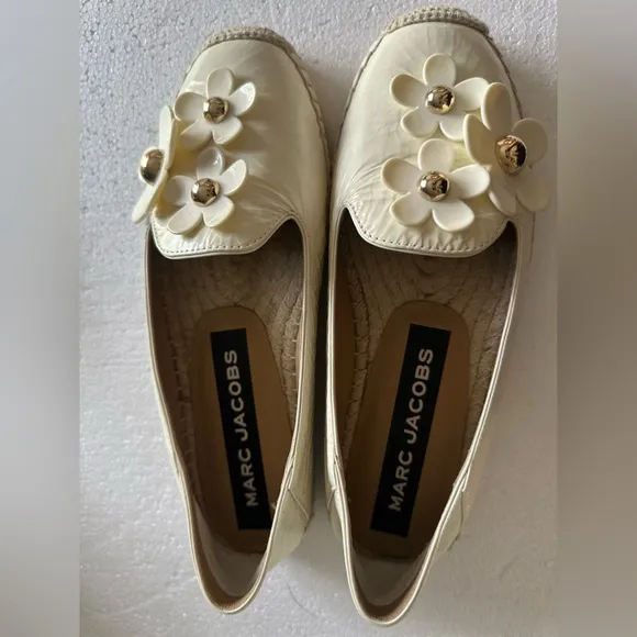 Marc Jacob’s espadrilles Daisy Style