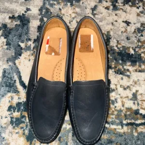 Marc Joseph New York women’s Ebey Lane blue loafers size 9.5