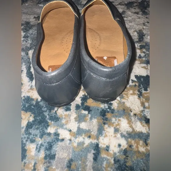 Marc Joseph New York women’s Ebey Lane blue loafers size 9.5