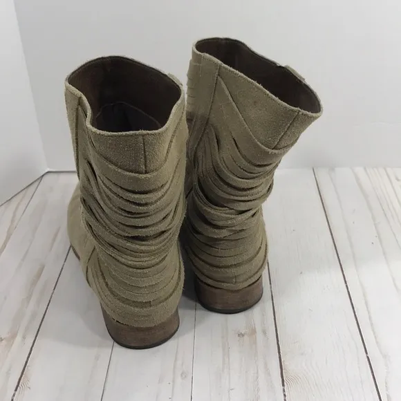 Matisse ‘Slash’ suede pull on boots