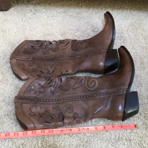 MATISSE women’s brown size 6.5 leather high boots