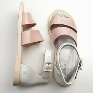 Melissa Women's Model Sandals are jelly sandals size 8