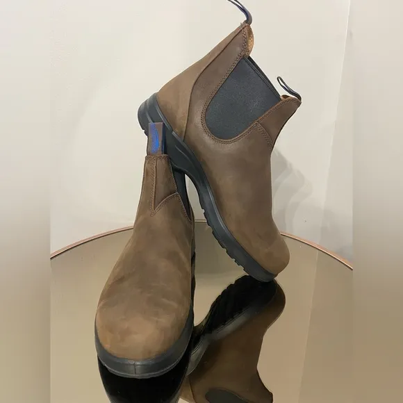 MEN'S ALL-TERRAIN THERMAL CHELSEA BOOTS VIBRAM Sz 11