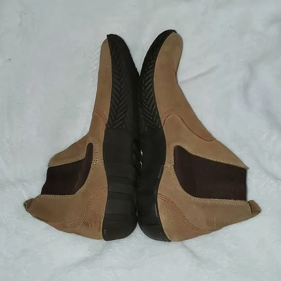 Men's Born Pull-On Boots Size 10