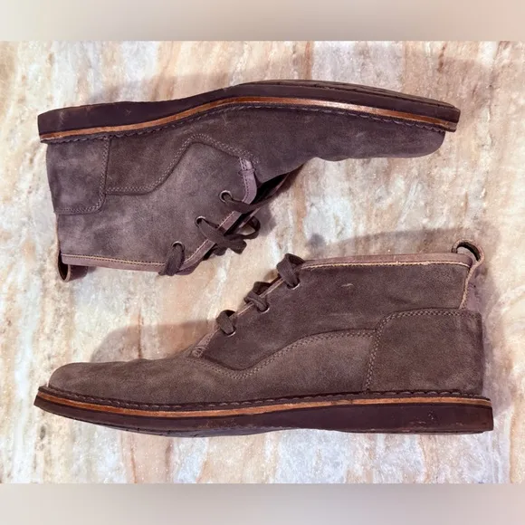 Men’s JOHN VARVATOS Star USA hipster suede chukka boots. Size 11