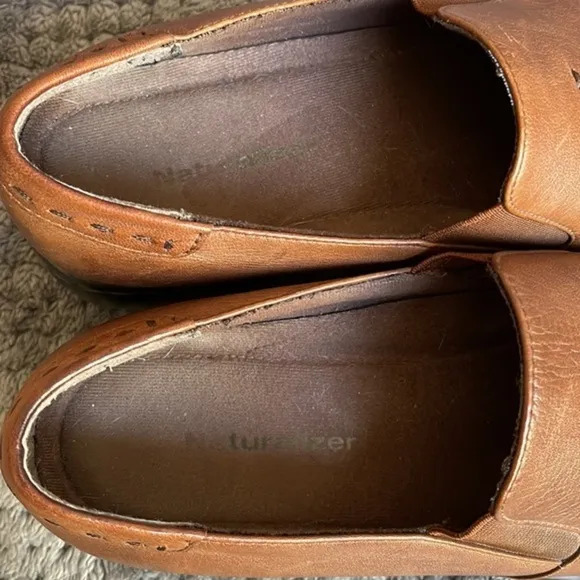 Men's Naturalizer Cognac Brown Leather Slip On Flats Sz 9.5 EUC #CL-14
