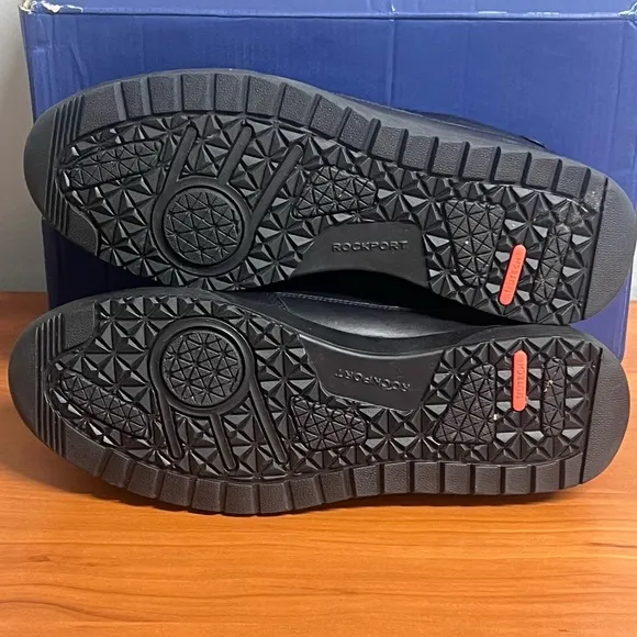 Men's Rockport Bronson Slip-On Black Leather Slip-On Shoes Size 7.5