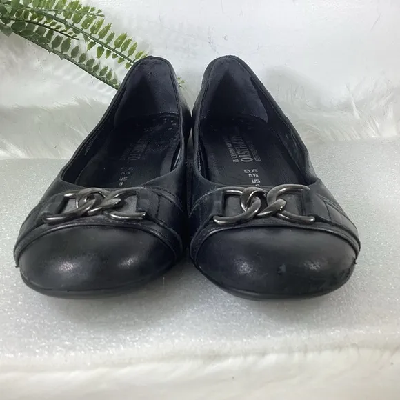 MEPHISTO FRANCE LEATHER CHAIN DETAIL FLATS BLACK EUC SZ 8