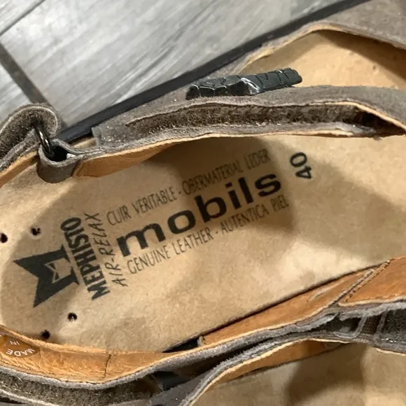 Mephisto Mobile MARYSE Taupe Leather Wedge Adjustable Strap Sandals size 40 = 10