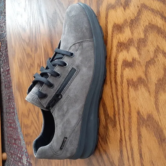 Mephisto Suede Gray Leather Waterproof Comfort Athleisure Valley Sneakers