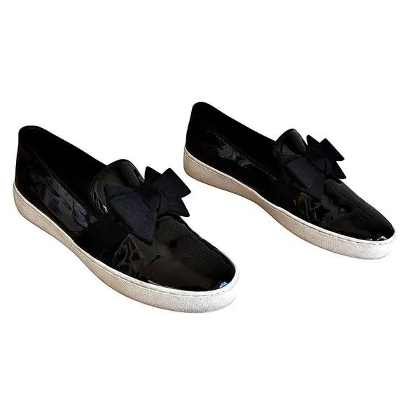 🌹MICHAEL KORS COLLECTION Black Patent Leather Slip-Ons w/ Bow🌹