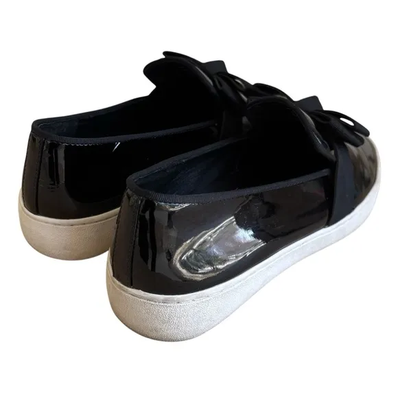 🌹MICHAEL KORS COLLECTION Black Patent Leather Slip-Ons w/ Bow🌹