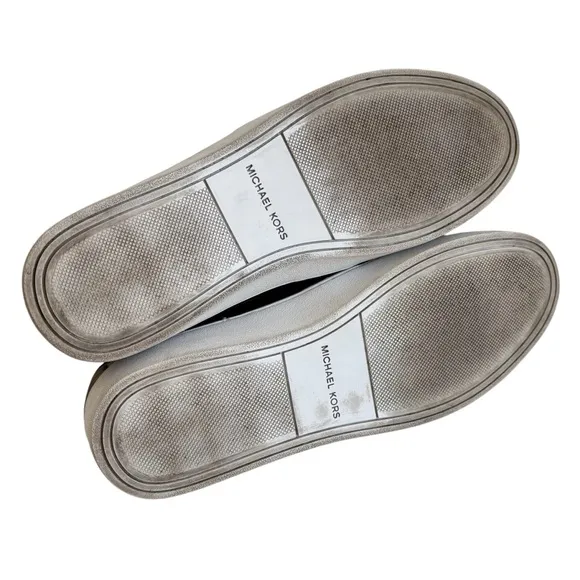🌹MICHAEL KORS COLLECTION Black Patent Leather Slip-Ons w/ Bow🌹