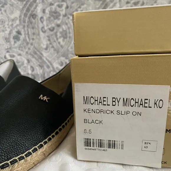 Michael Kors Kendrick Slip On Espadrille Flats MK Logo Leather Black Size 8.5