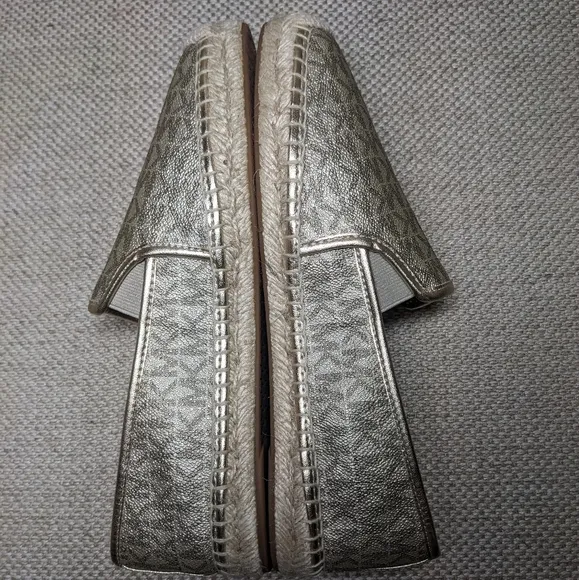 Michael Kors Metallic Logo Print PVC Espadrille Flats sz 9