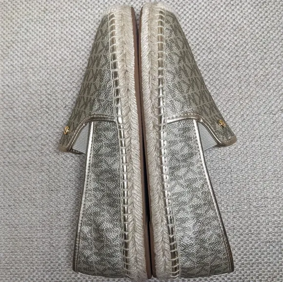 Michael Kors Metallic Logo Print PVC Espadrille Flats sz 9