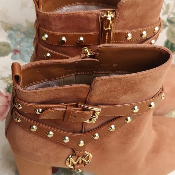 Michael Kors Platform Suede Leather Zip Ankle Boots in Tan Brown size 9