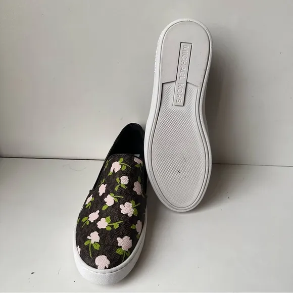 Michael Kors Women’s brown And Pink floral slip on Flats/sneakers Size:6.5