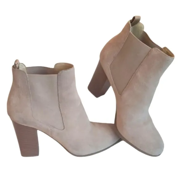 Michael Michael Kors Lottie Bootie Suede Slip On Ankle Boot Square Heel Pull Tab