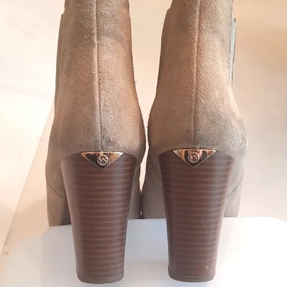 Michael Michael Kors Lottie Bootie Suede Slip On Ankle Boot Square Heel Pull Tab