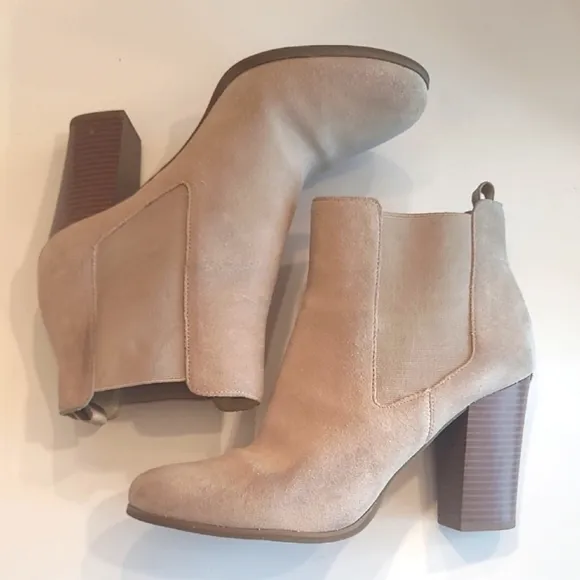 Michael Michael Kors Lottie Bootie Suede Slip On Ankle Boot Square Heel Pull Tab