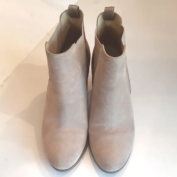 Michael Michael Kors Lottie Bootie Suede Slip On Ankle Boot Square Heel Pull Tab