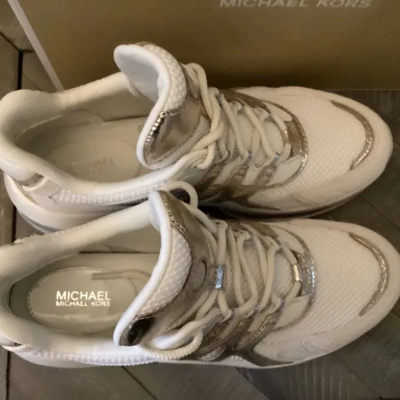 MICHAEL MICHAEL KORS Women's Olympia Sport Extreme Lace-Up Sneakers, size 10