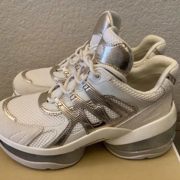MICHAEL MICHAEL KORS Women's Olympia Sport Extreme Lace-Up Sneakers, size 10