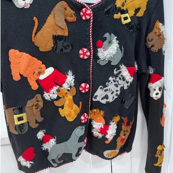 MICHAEL SIMON SIZE L CHRISTMAS THEMED DOG SWEATER