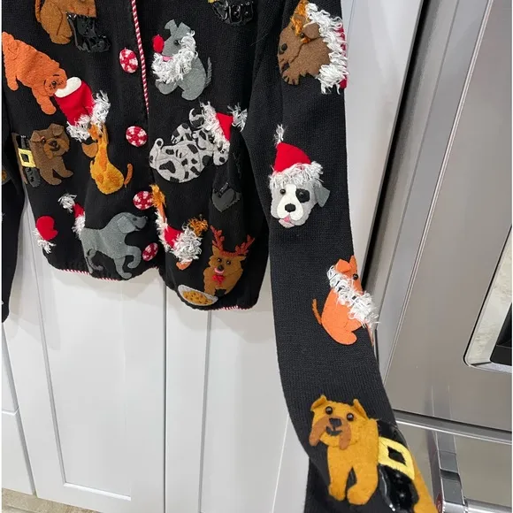MICHAEL SIMON SIZE L CHRISTMAS THEMED DOG SWEATER