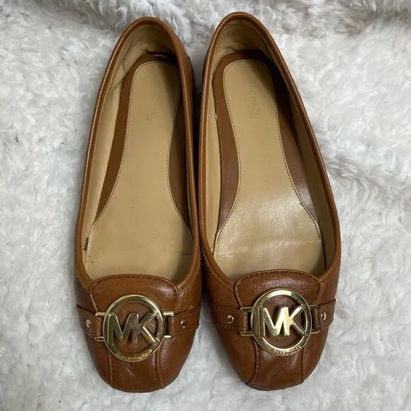 Michael Kors Fulton leather tan slip on flats with gold tone logo accent SZ7.5M