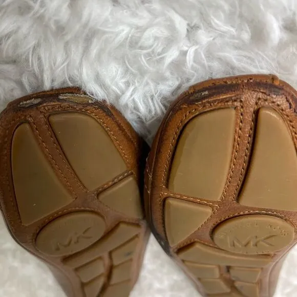 Michael Kors Fulton leather tan slip on flats with gold tone logo accent SZ7.5M