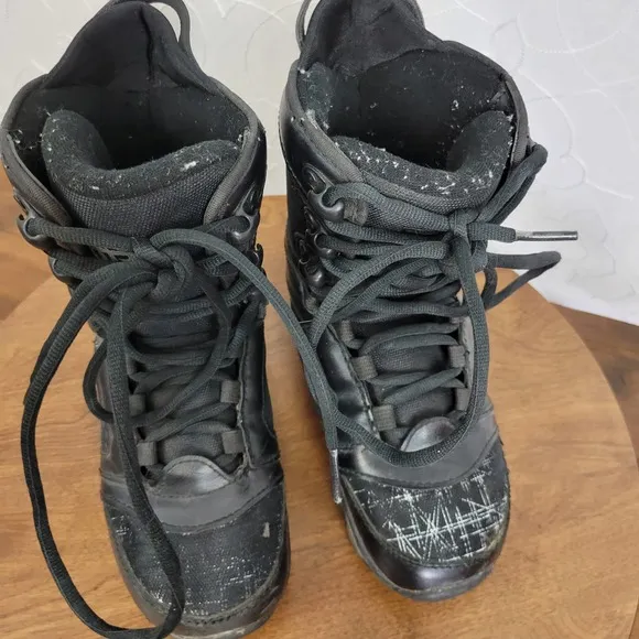 Millenium 3 Mens Boots Youth 5 Black Militia Snowboard Lace-Up All-Mountain