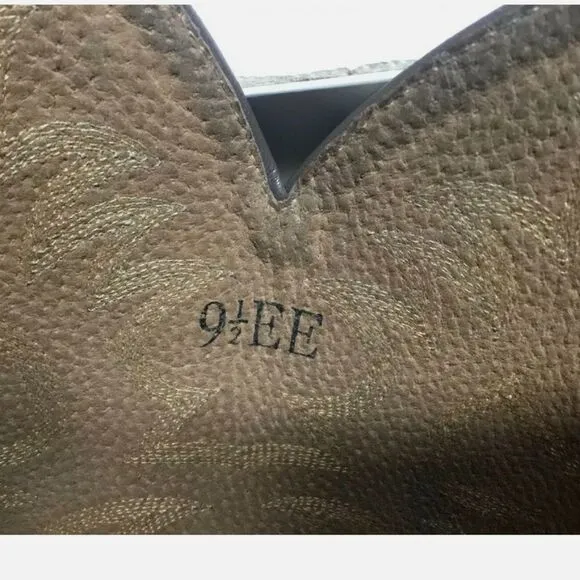 Mis-sized MENS ARIAT  SIZE R 9.5 EE Left 10.5D