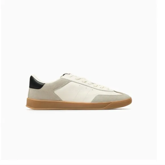 MIXED LEATHER ATHLETIC SNEAKERS SIZE 7.5