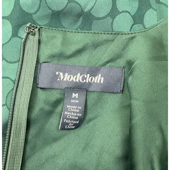 Modcloth I Wanna Be Adored Babydoll Dress Green Puff Sleeve Size Medium NEW