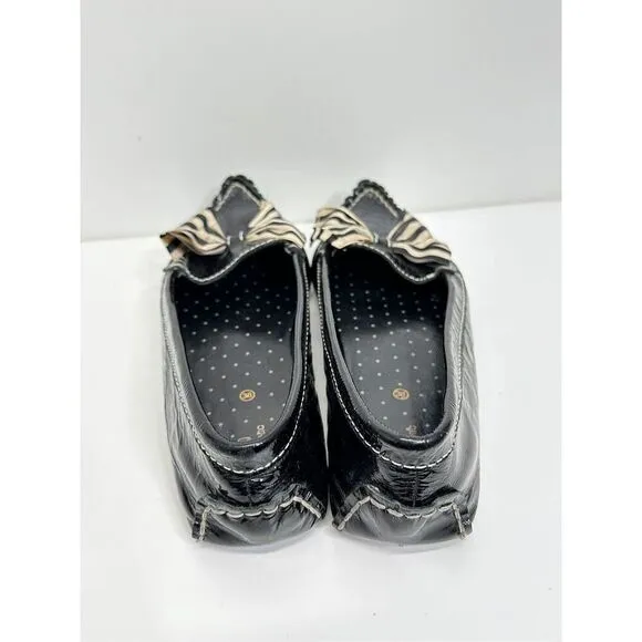 Moschino Loafers Size 8 Patent Leather Black Pointed Toe With Bow Accent Slip On