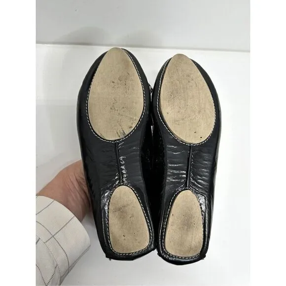 Moschino Loafers Size 8 Patent Leather Black Pointed Toe With Bow Accent Slip On
