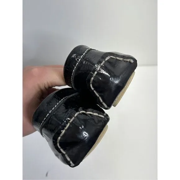 Moschino Loafers Size 8 Patent Leather Black Pointed Toe With Bow Accent Slip On