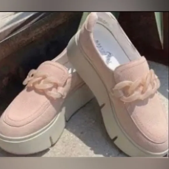 NAKED FEET Leather Platform Slip On Loafers/ Color: Rosette (Blush Pink)…
