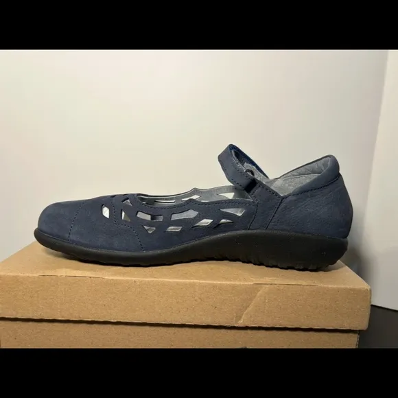 NAOT Agathis Mary Jane Shoes Flats Navy Velvet Nubuck Size EU 40/US 9-9.5