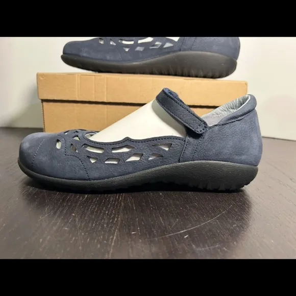 NAOT Agathis Mary Jane Shoes Flats Navy Velvet Nubuck Size EU 40/US 9-9.5