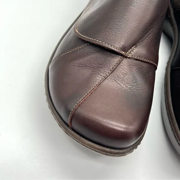 NAOT Womens 39 EU 8 - 8.5 US Lagoon Brown Leather Comfort Loafers Flats Shoes
