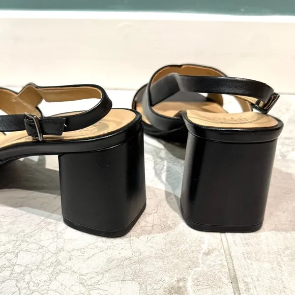 Naturalizer Azalea Slingback Heeled Sandal Block Heels strappy heels women’s 12W