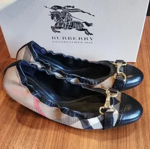 New 100% Auth Burberry Women Heritage Housecheck Shipley Ballet Flats 36.5 6.5
