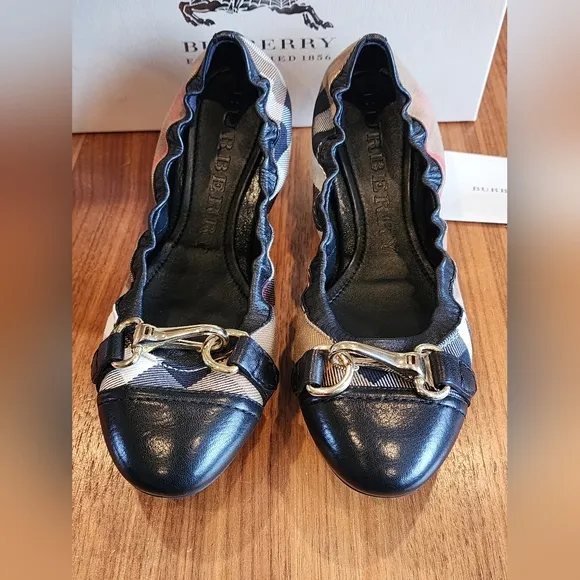 New 100% Auth Burberry Women Heritage Housecheck Shipley Ballet Flats 36.5 6.5