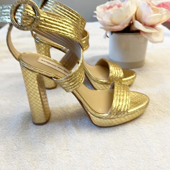 NEW Antonio Melani Camille Gold Metallic Platform heel sandals women size 6.5