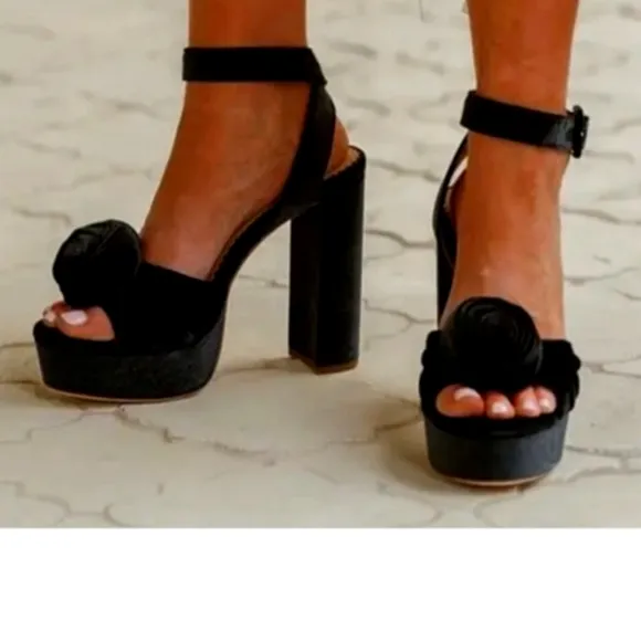 NEW Antonio Melani x Nicola Bathie Emilia Velvet Rose Platform Dress Sandals